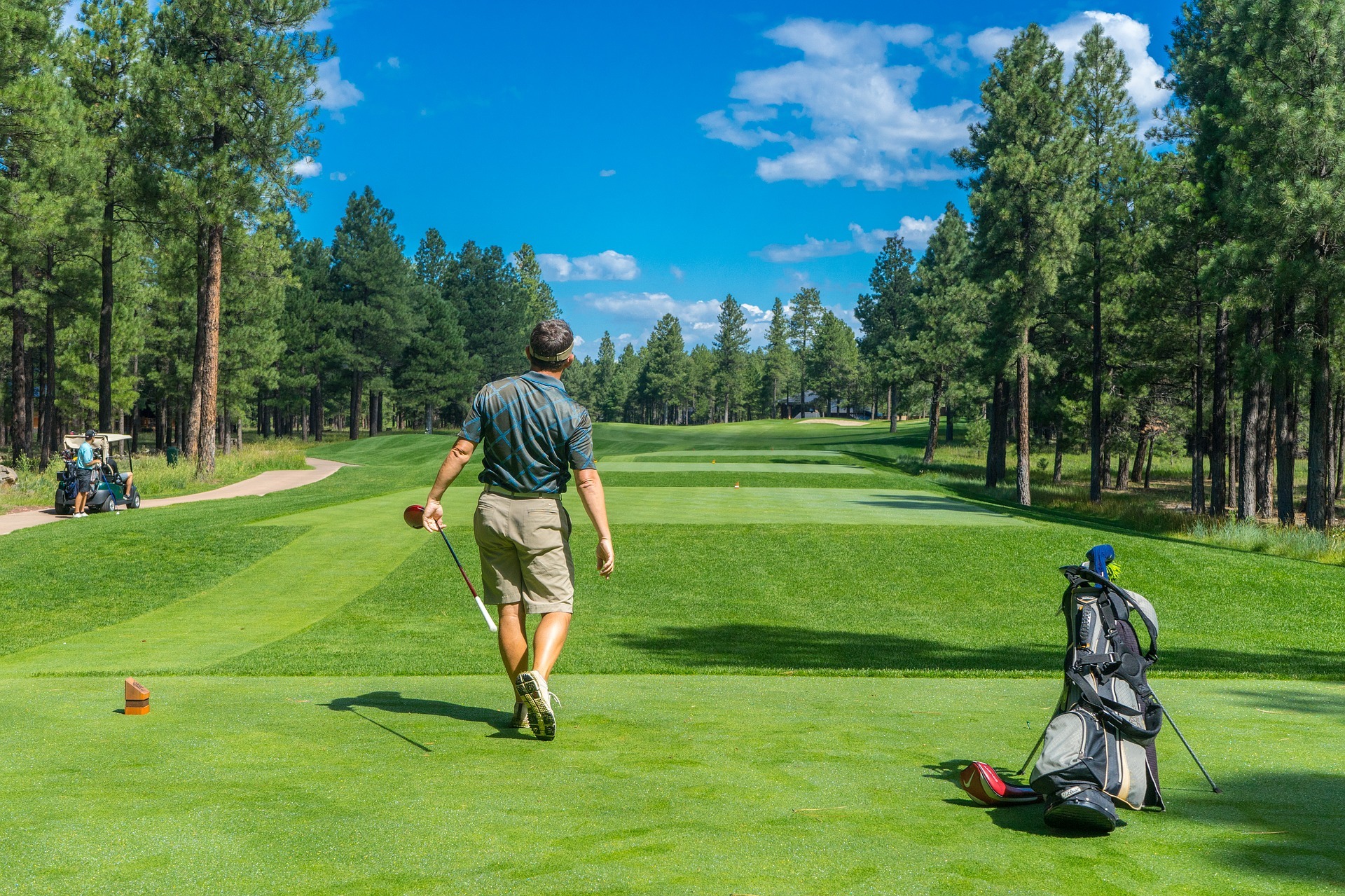 Hal Terbaik yang Dapat Dilakukan di Shadow Mountain Golf Course Canada