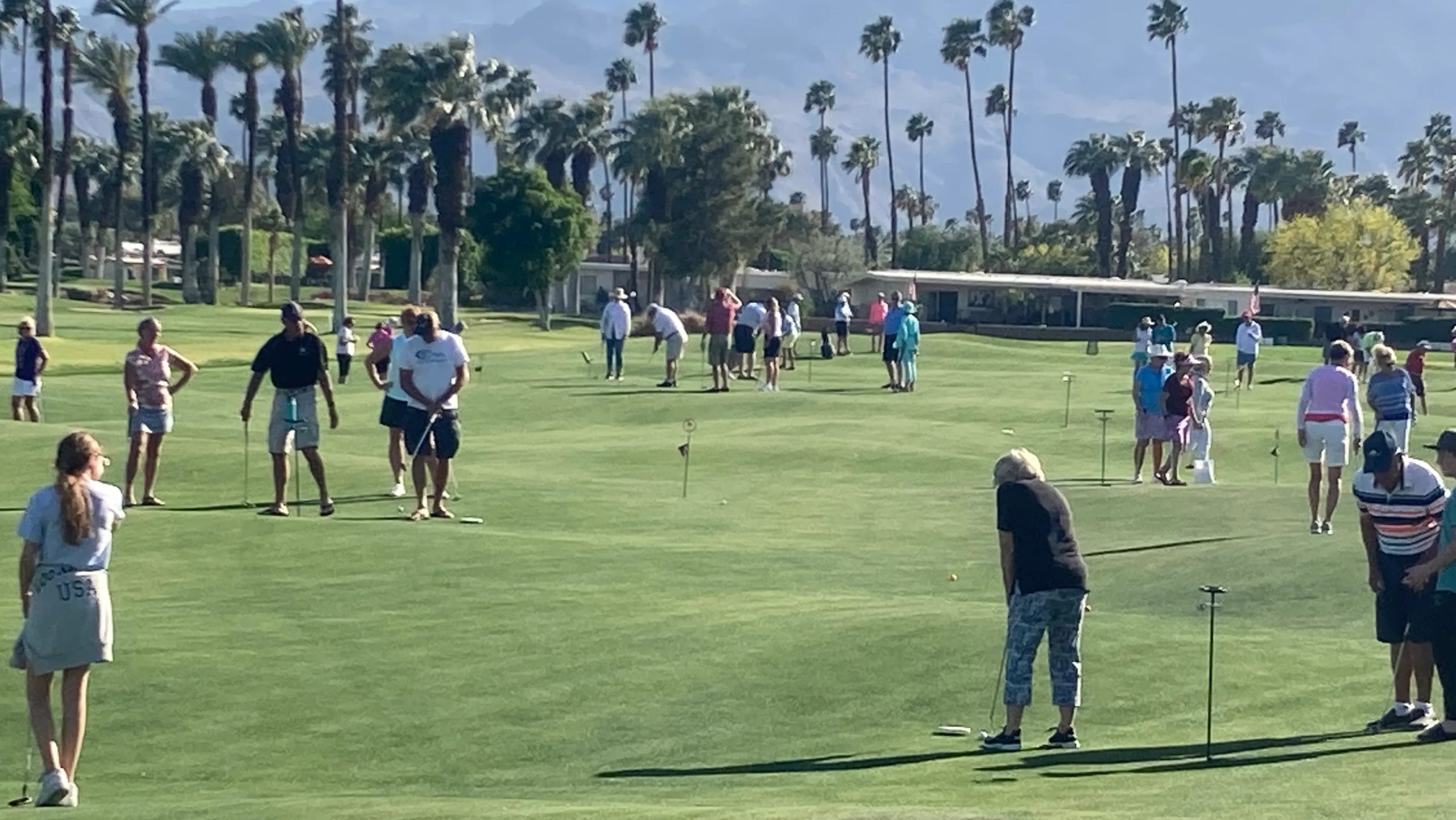 Pengalaman Baru Bermain Golf di Lapangan Shadow Mountain