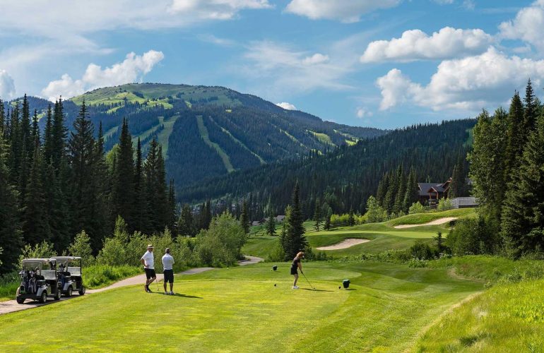 Keindahan Shadow Mountain Surga Golf di Kanada